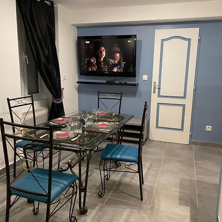 Appartement Chez Nous -Parking Gratuit Et Wifi A Vierzon Extérieur photo