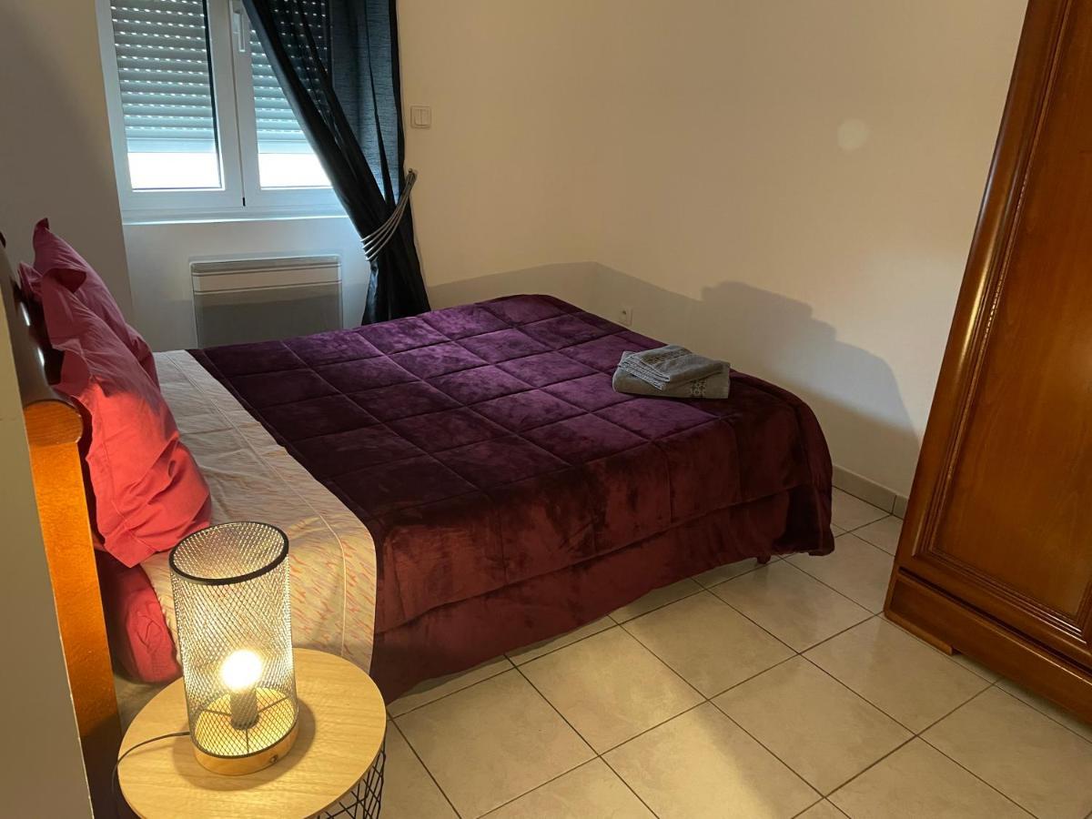 Appartement Chez Nous -Parking Gratuit Et Wifi A Vierzon Extérieur photo