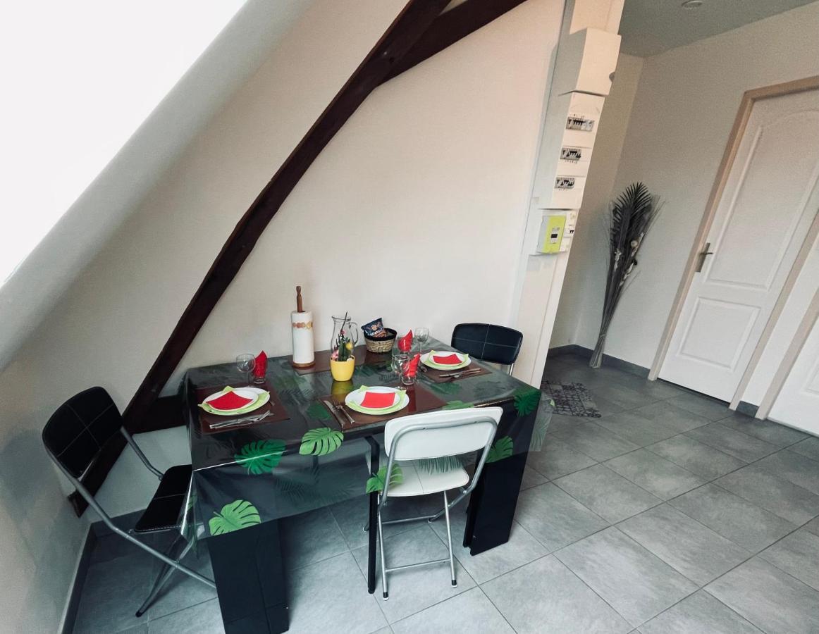 Appartement Chez Nous -Parking Gratuit Et Wifi A Vierzon Extérieur photo